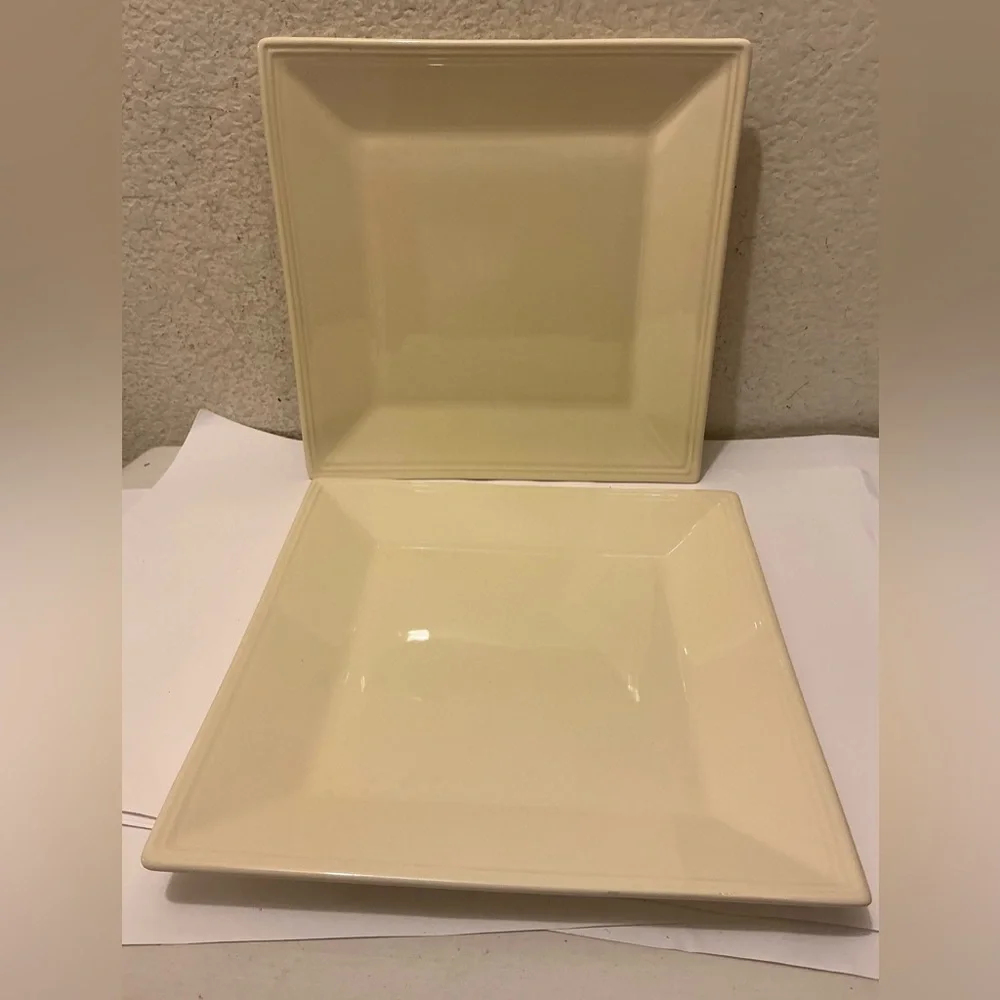 Williams Sonoma Cream Hudson  square plates 11